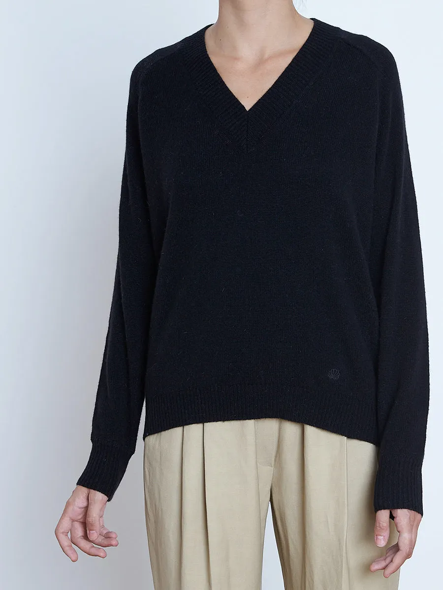 Cana V-neck Sweater