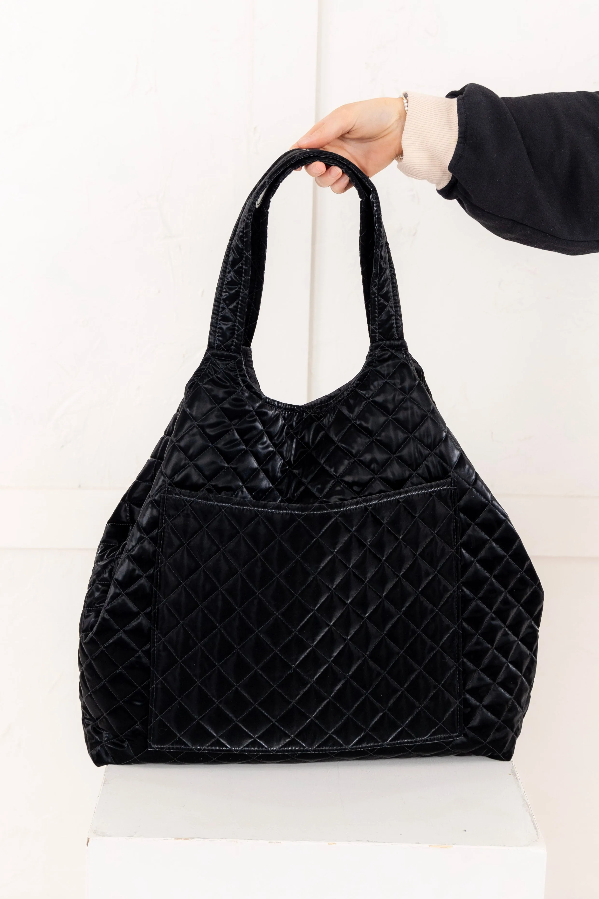 DOORBUSTER - Icon Night Puffer Tote