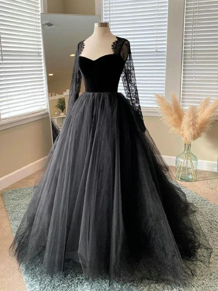 Gothic Long Sleeves Tulle Lace Appliques Sweep Eevening Gown