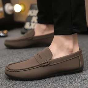 Loafers élégants pour hommes en différentes couleurs