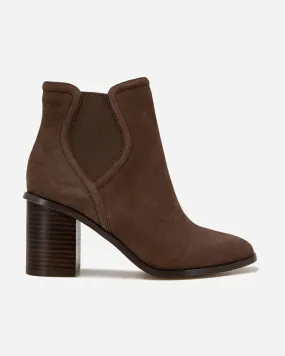 Maisie Chelsea Boot in Brown