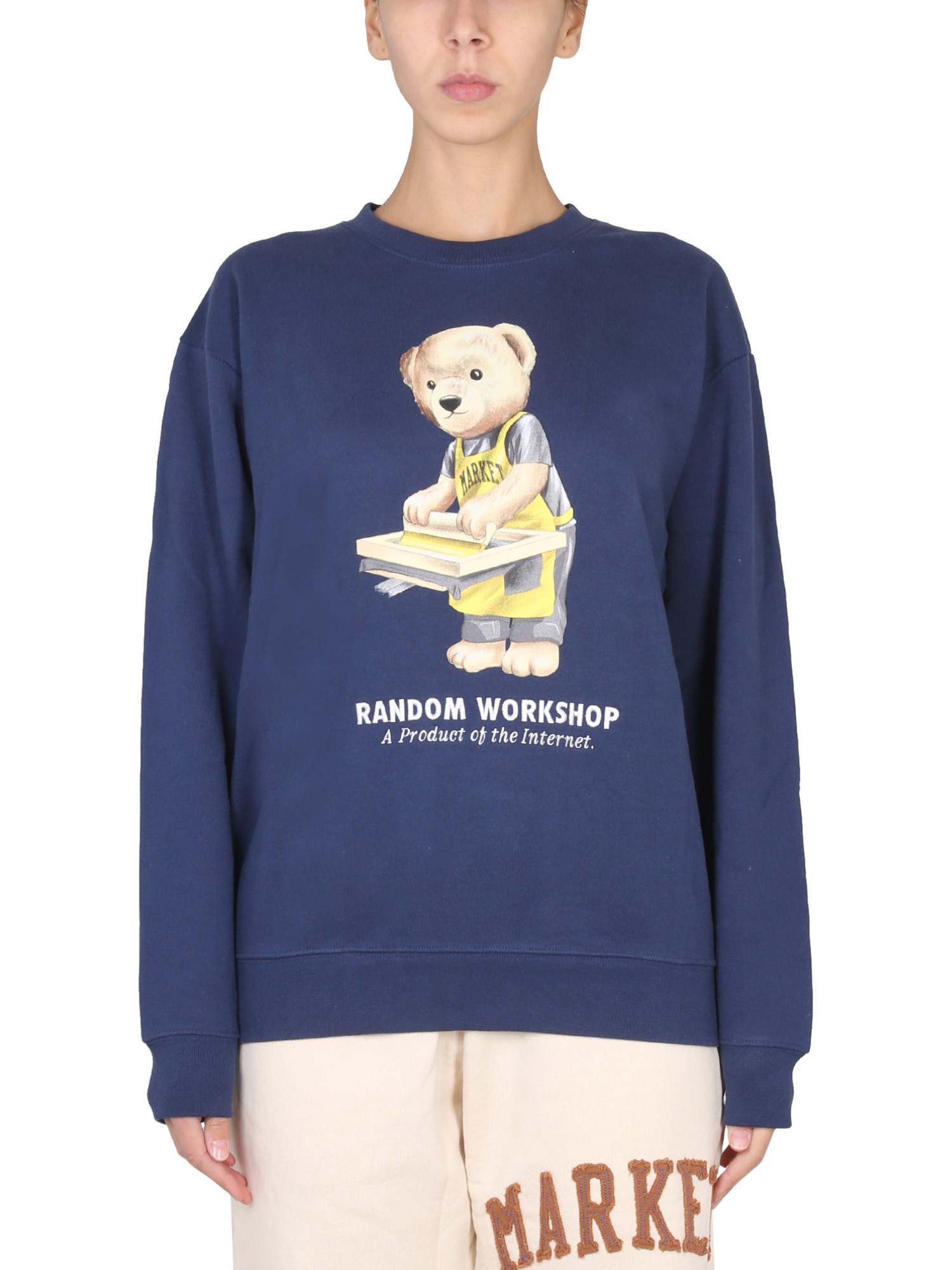 MARKET    RANDOM WORKSHOP BEAR SWEATSHIRT