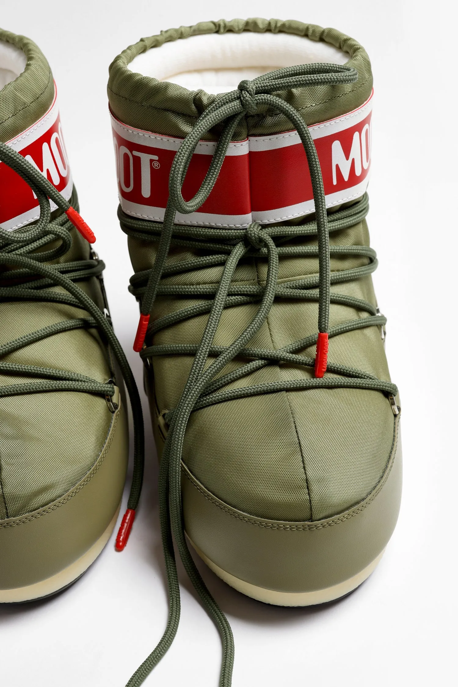 Moon Boot Icon Low 'Heart' in Khaki