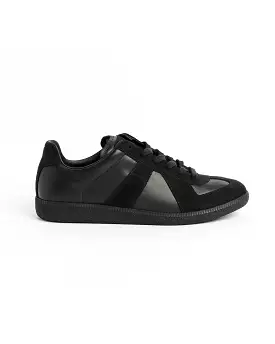 Replica Sneakers in Black