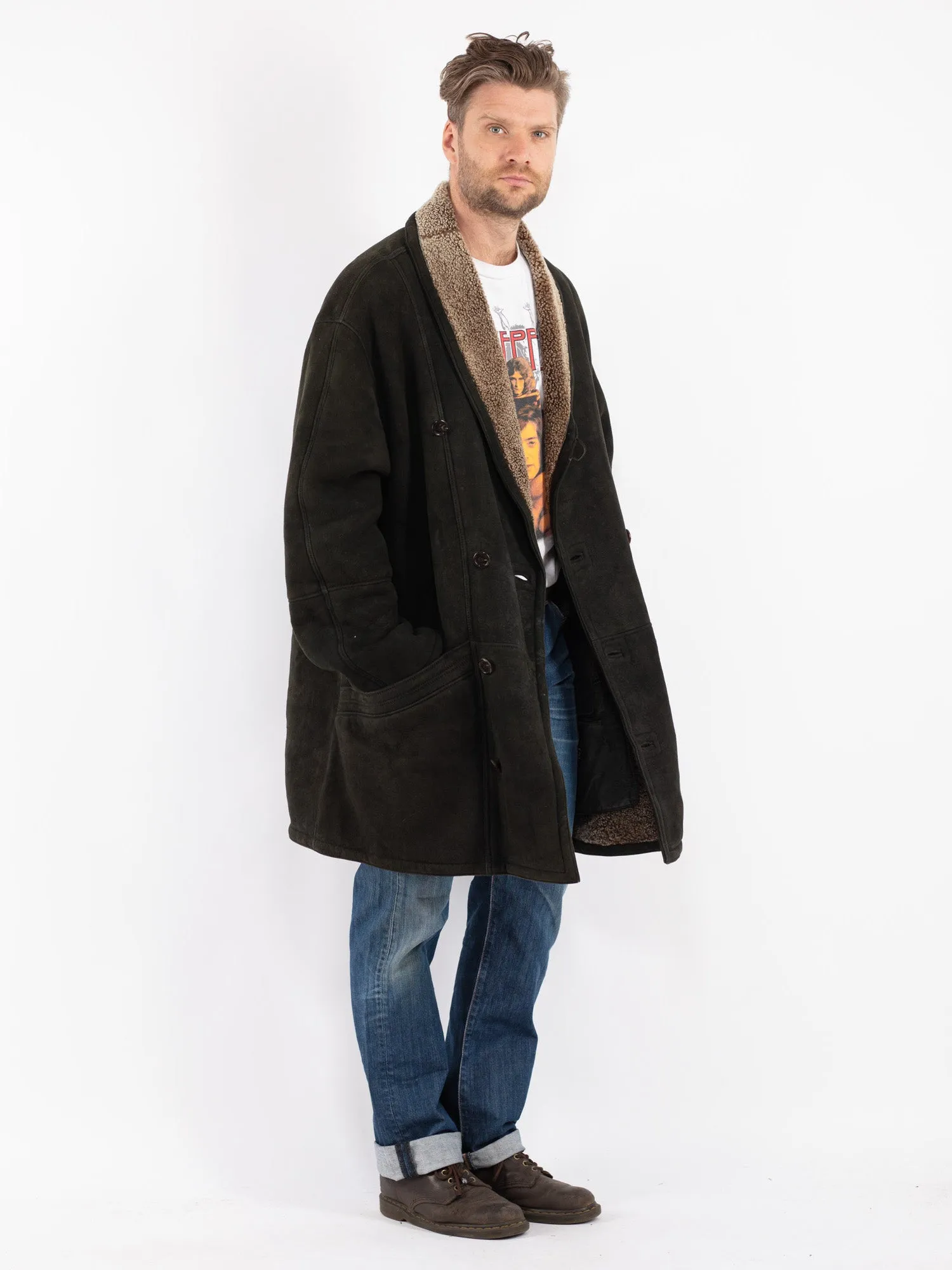 Vintage 90's Men Oversized Sheepskin Coat in Black