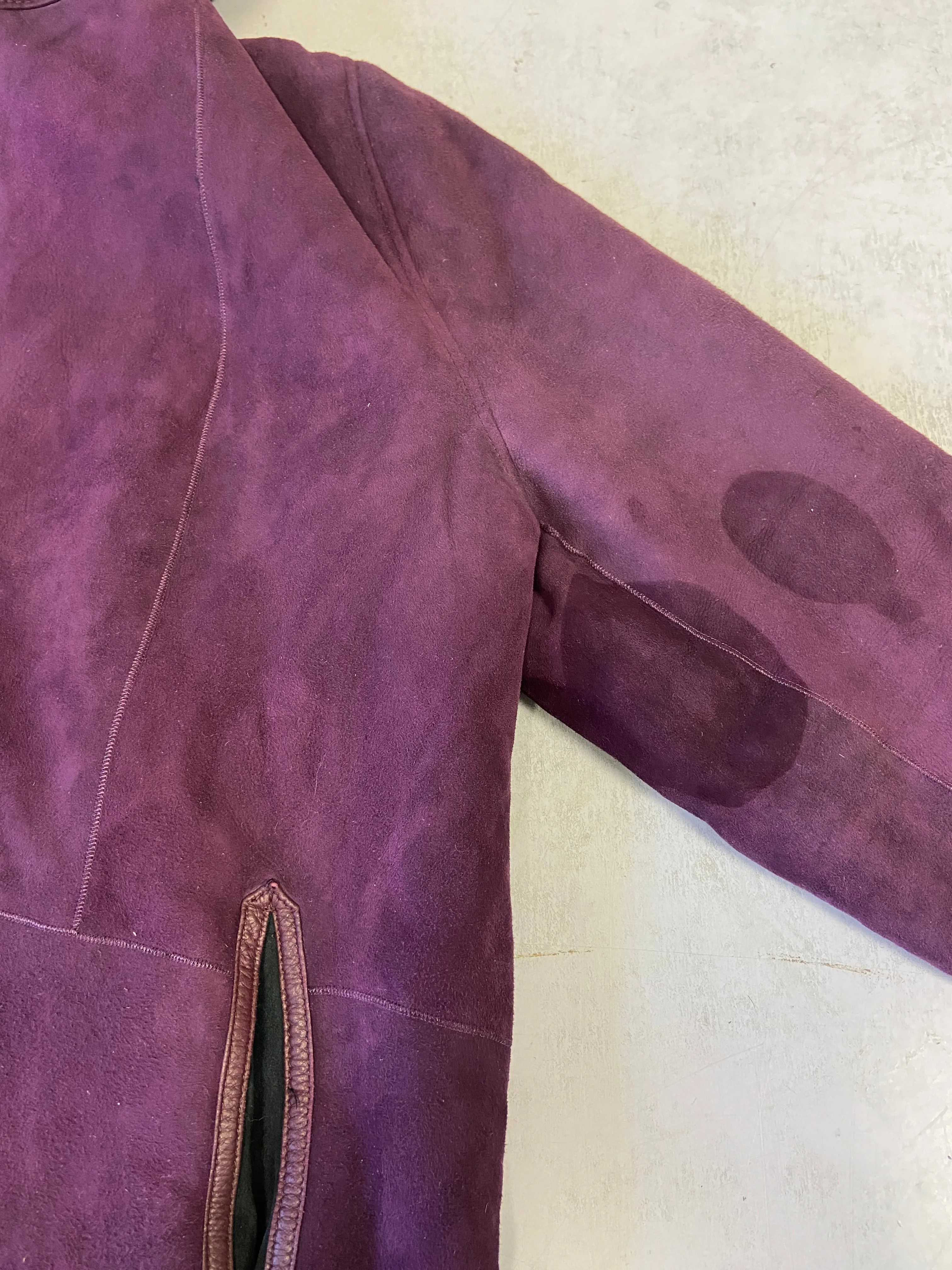 Vintage 90's Women Hooded Sheepskin Coat in Purple