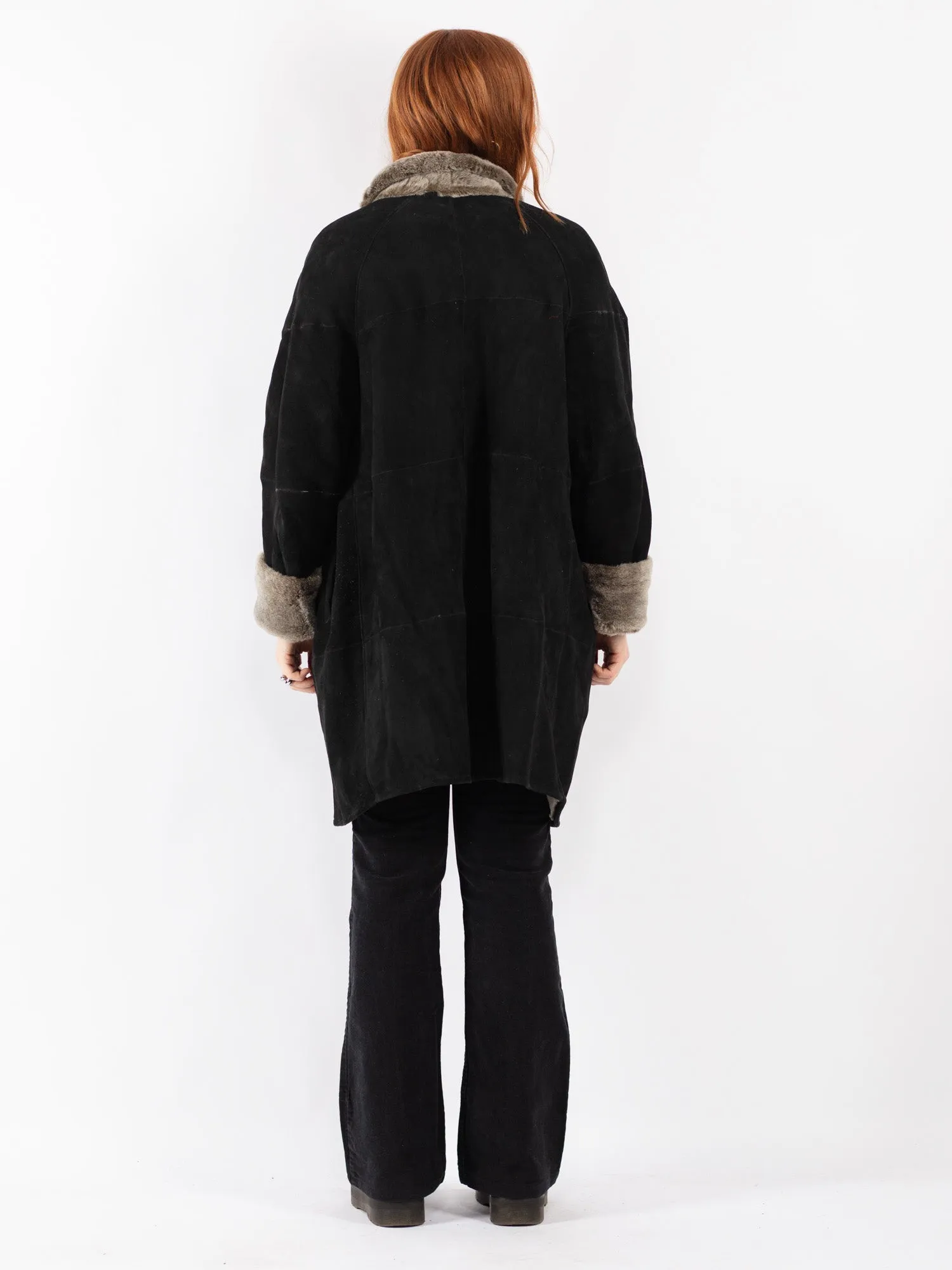 Vintage 90's Women Sheepskin Coat in Black